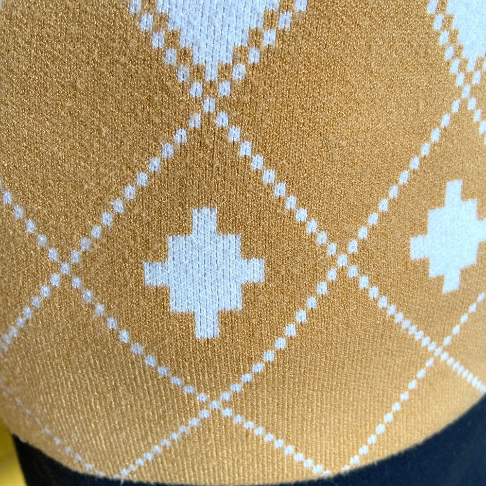 🦋 3 for $15 Rachel Zoe Funnel Mock Neck Mustard and Cream Argyle Sweater - Picture 8 of 9
